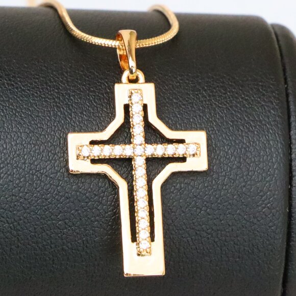 "Rose Gold Cross Pendant with CZ Inlay – Classic Polished Design, XPPT1825 - Picture 1 of 13